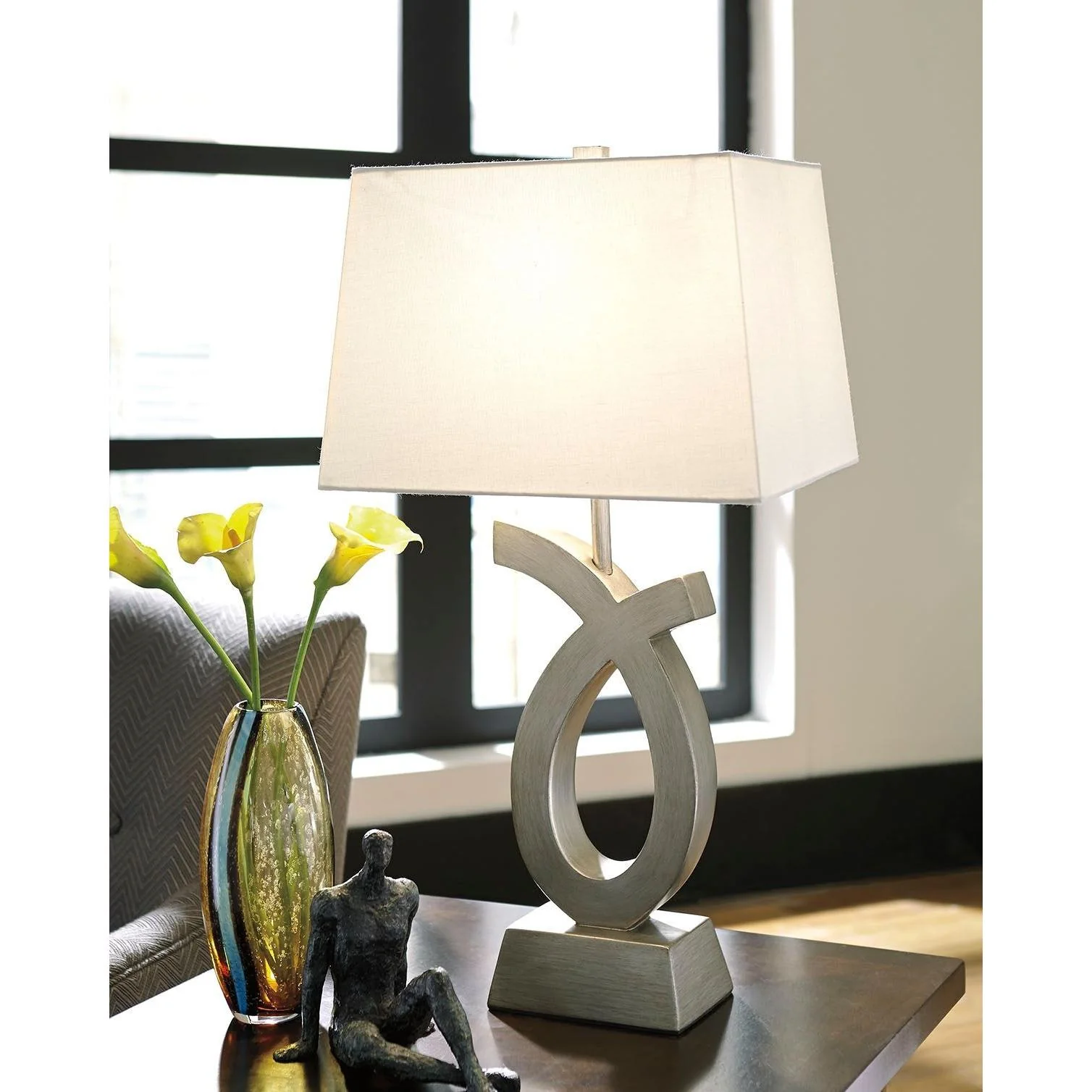 Amayeta - Silver Finish - Poly Table Lamp (2/cn) - Image 2