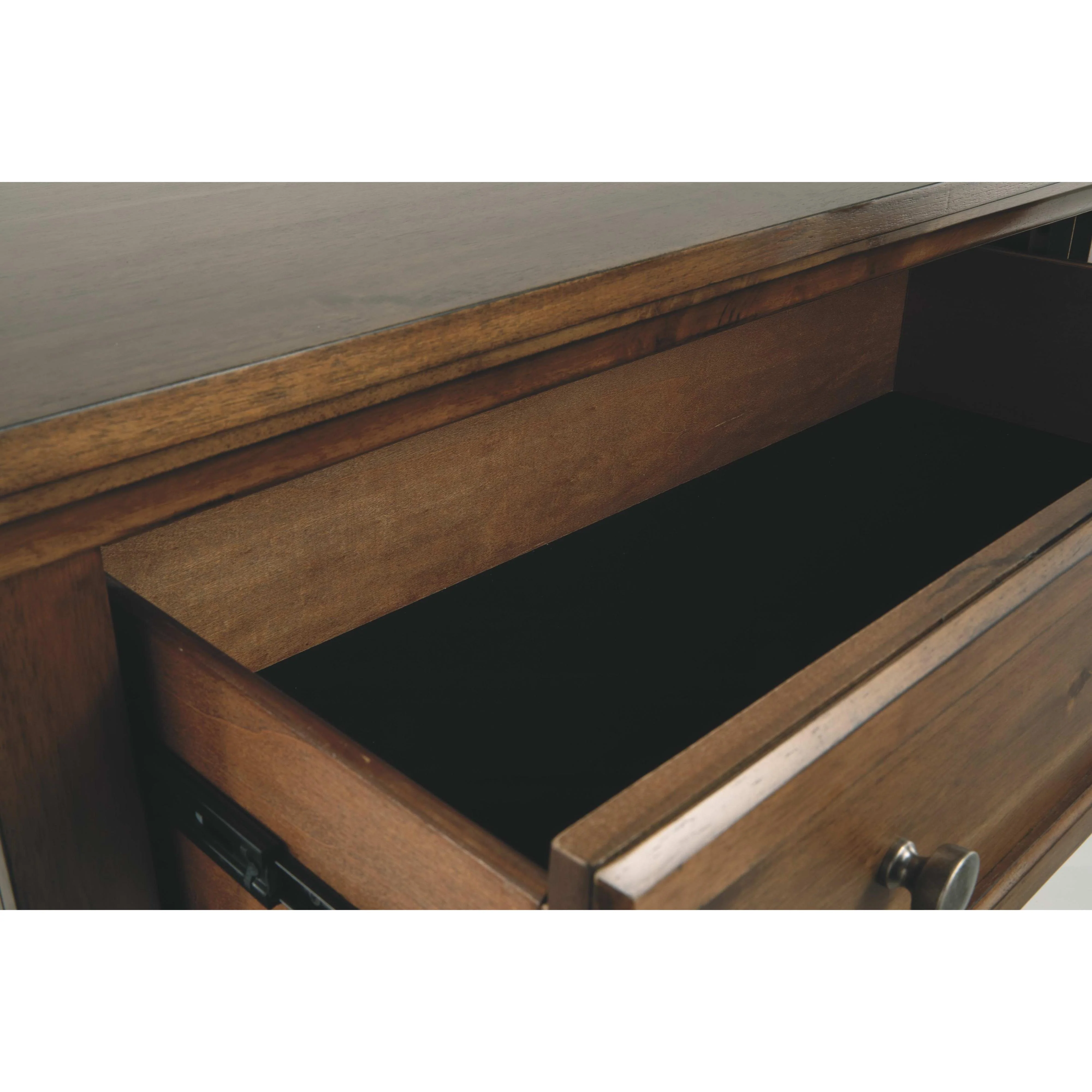 Ashley Flynnter Five Drawer Chest in Medium Brown - Image 22