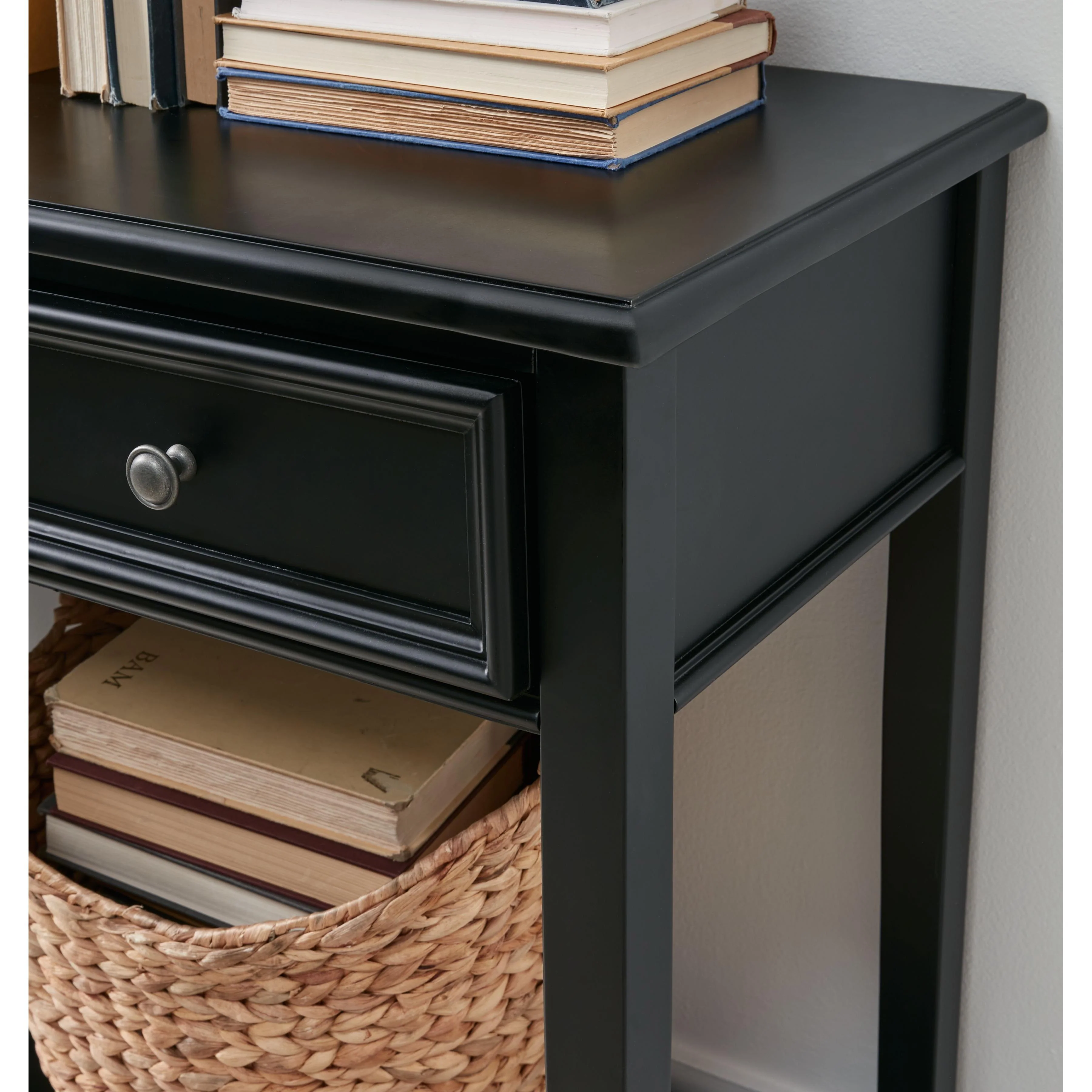 Beckincreek - Black - Sofa Table - Image 7