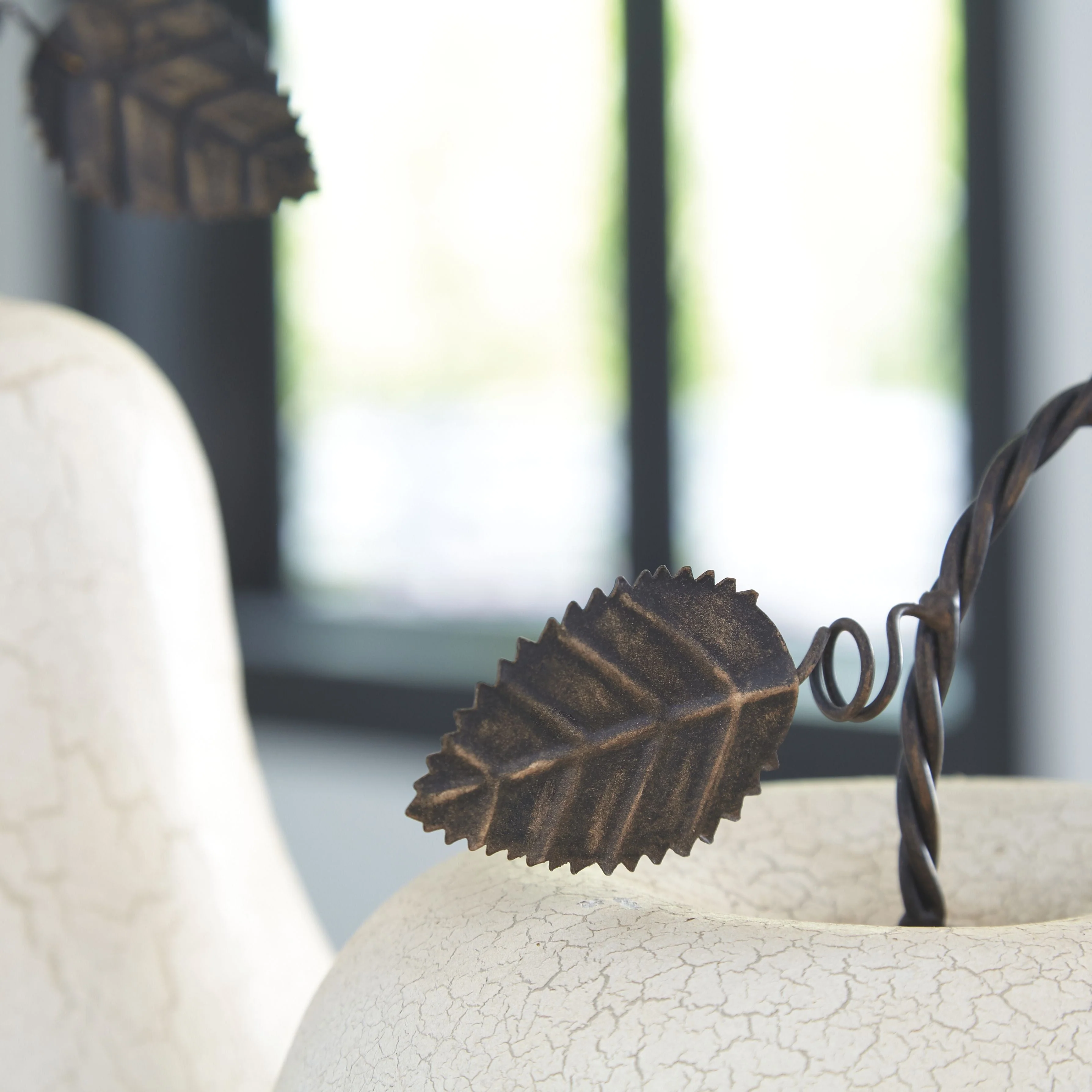 Bidelia - Antique White - Sculpture Set (2/cn) - Image 3