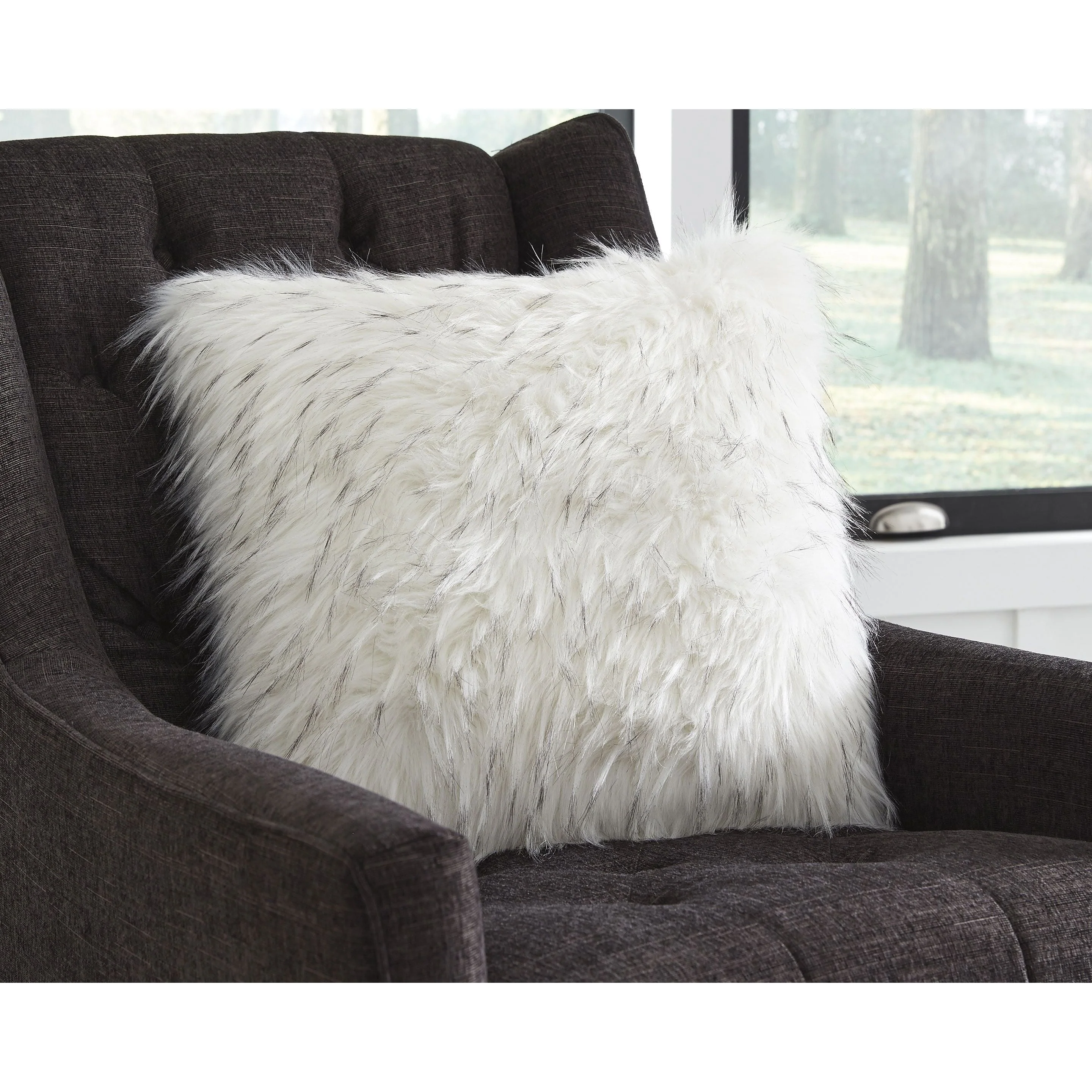 Calisa - White - Pillow (4/cs) - Image 4