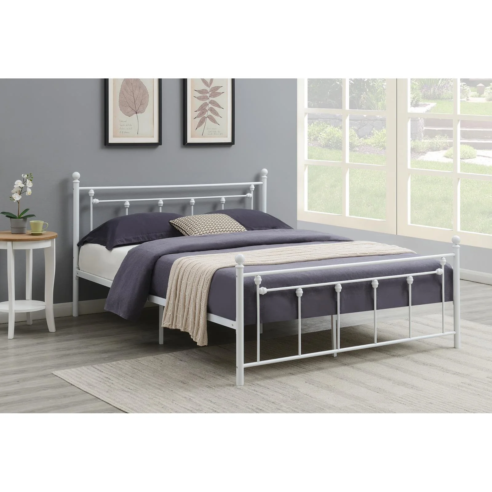 Canon - Metal Slatted Headboard Queen Platform Bed - White