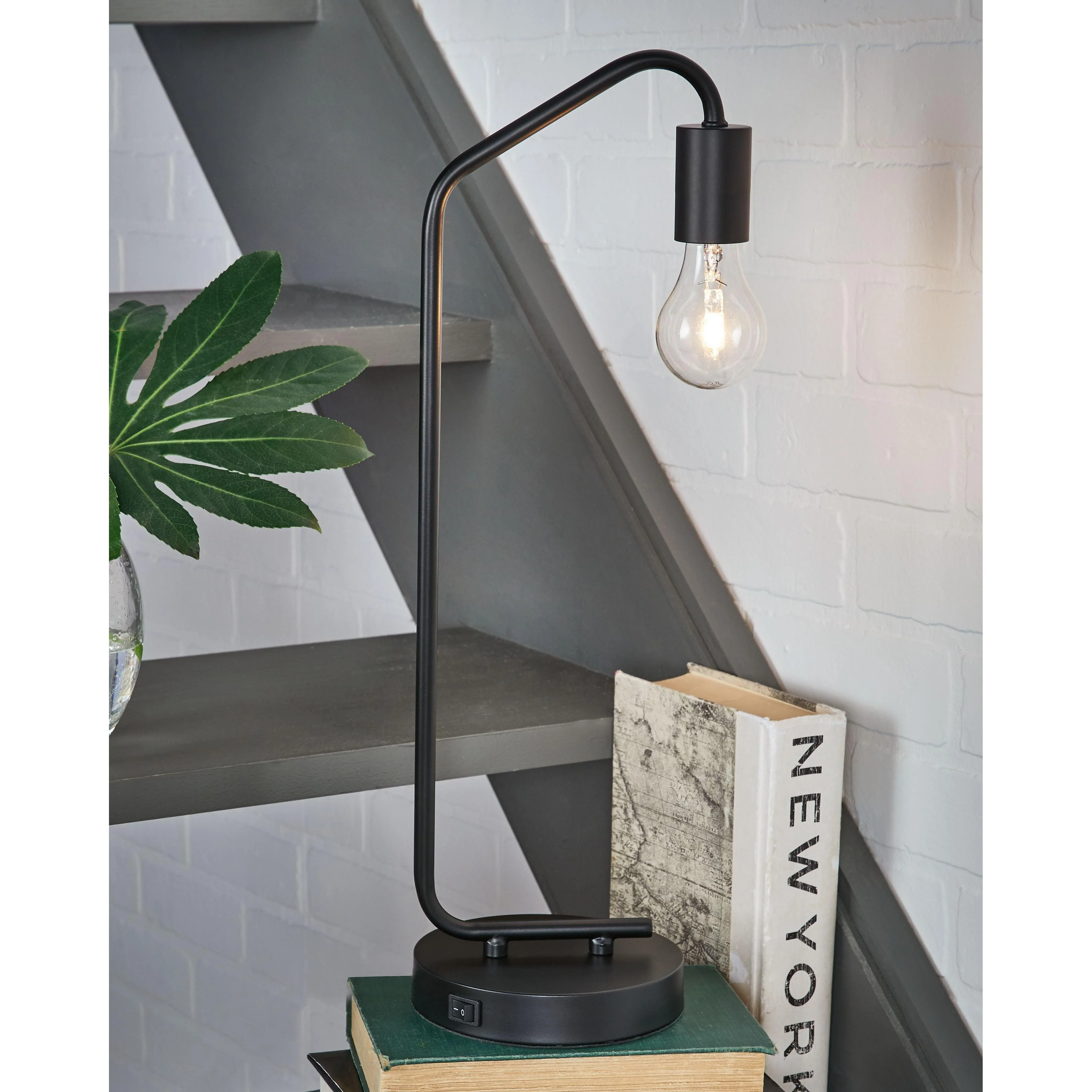 Covybend - Black - Metal Desk Lamp (1/cn) - Image 2