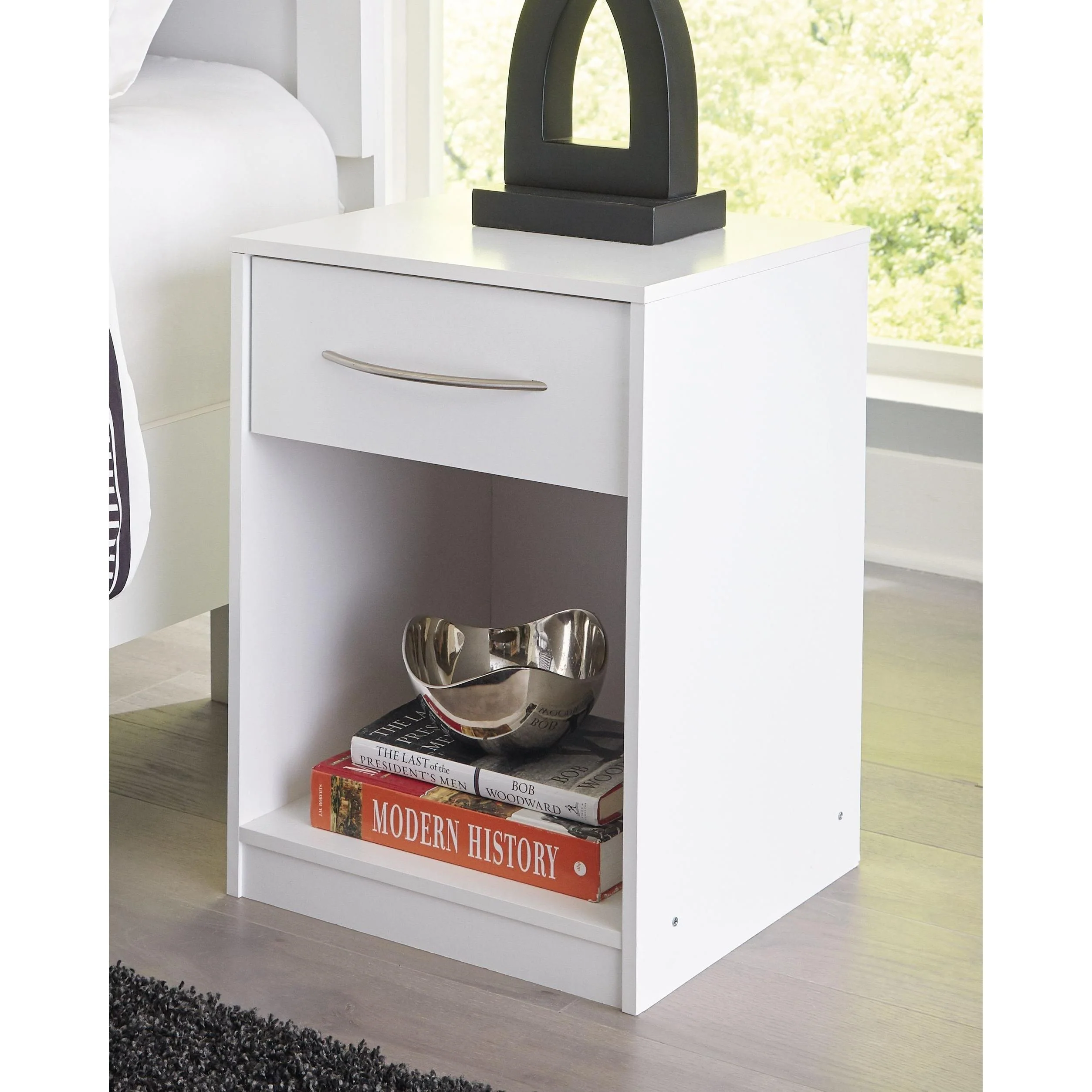Flannia - White - One Drawer Night Stand - Image 2