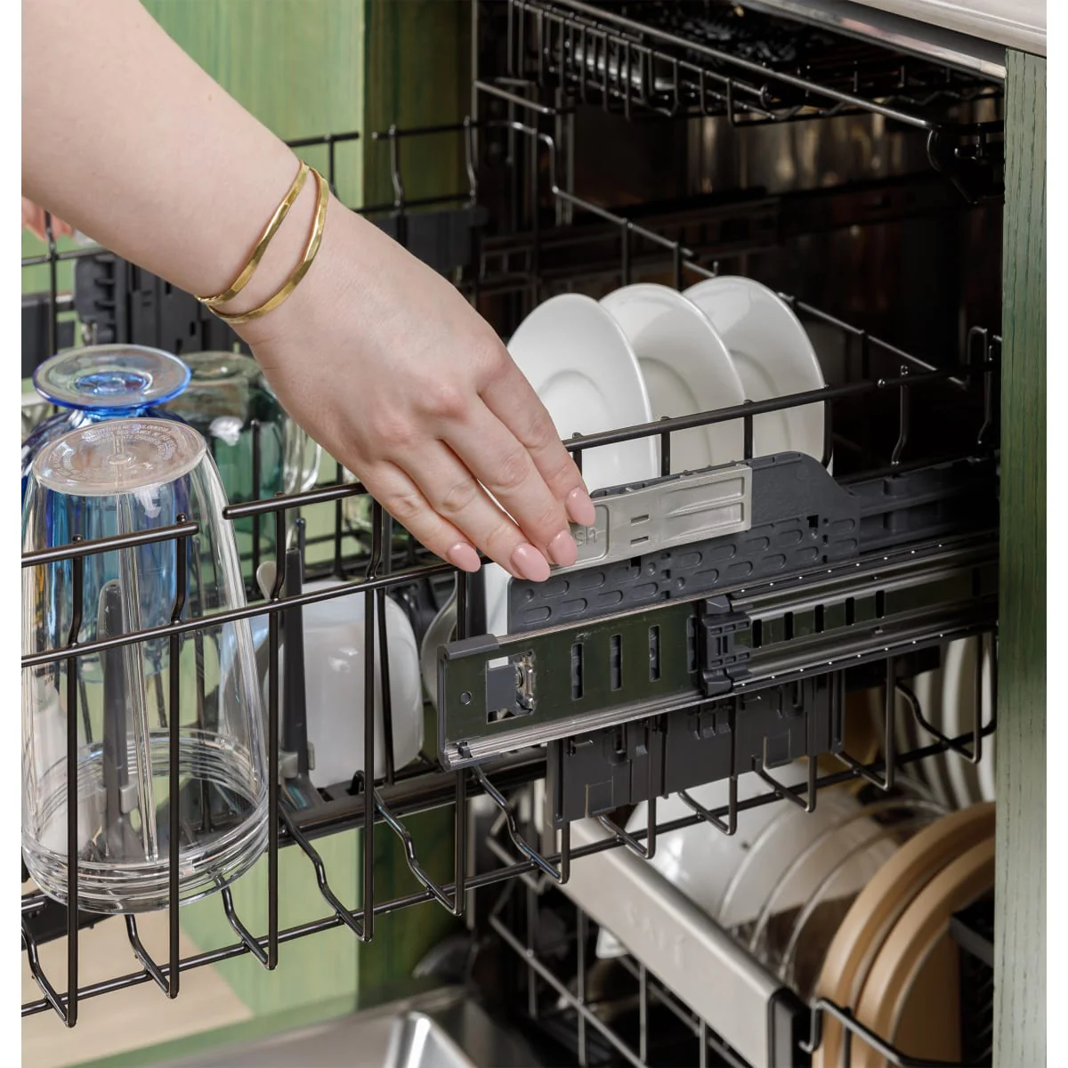 GE Café™ CustomFit ENERGY STAR Stainless Interior Smart Dishwasher w/Ultra Wash Top Rack and Dual Convection Ultra Dry, 44 dBA in Stainless Steel - Image 6