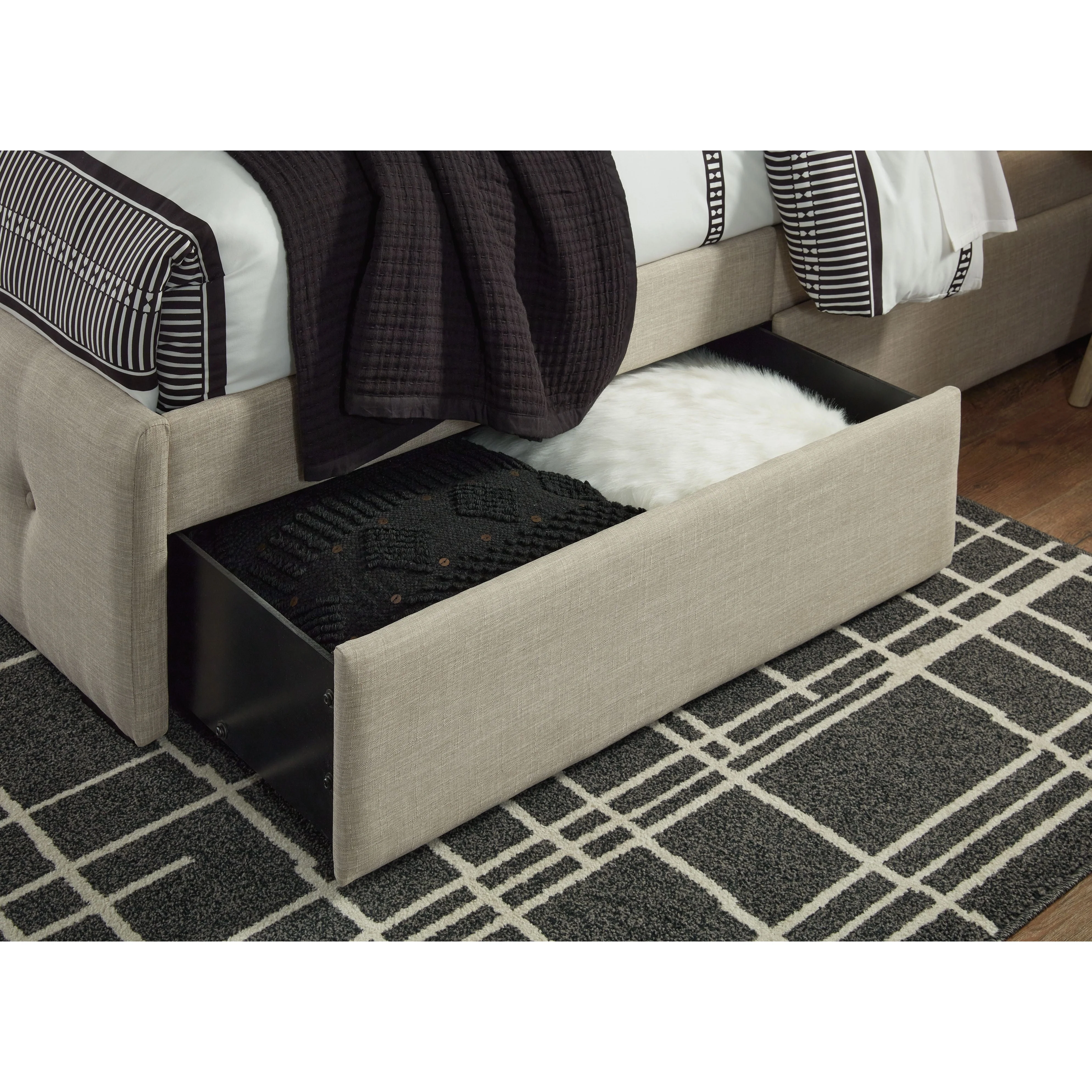Gladdinson - Gray - Queen Upholstered Bed With 4 Storage Drawers - Image 8