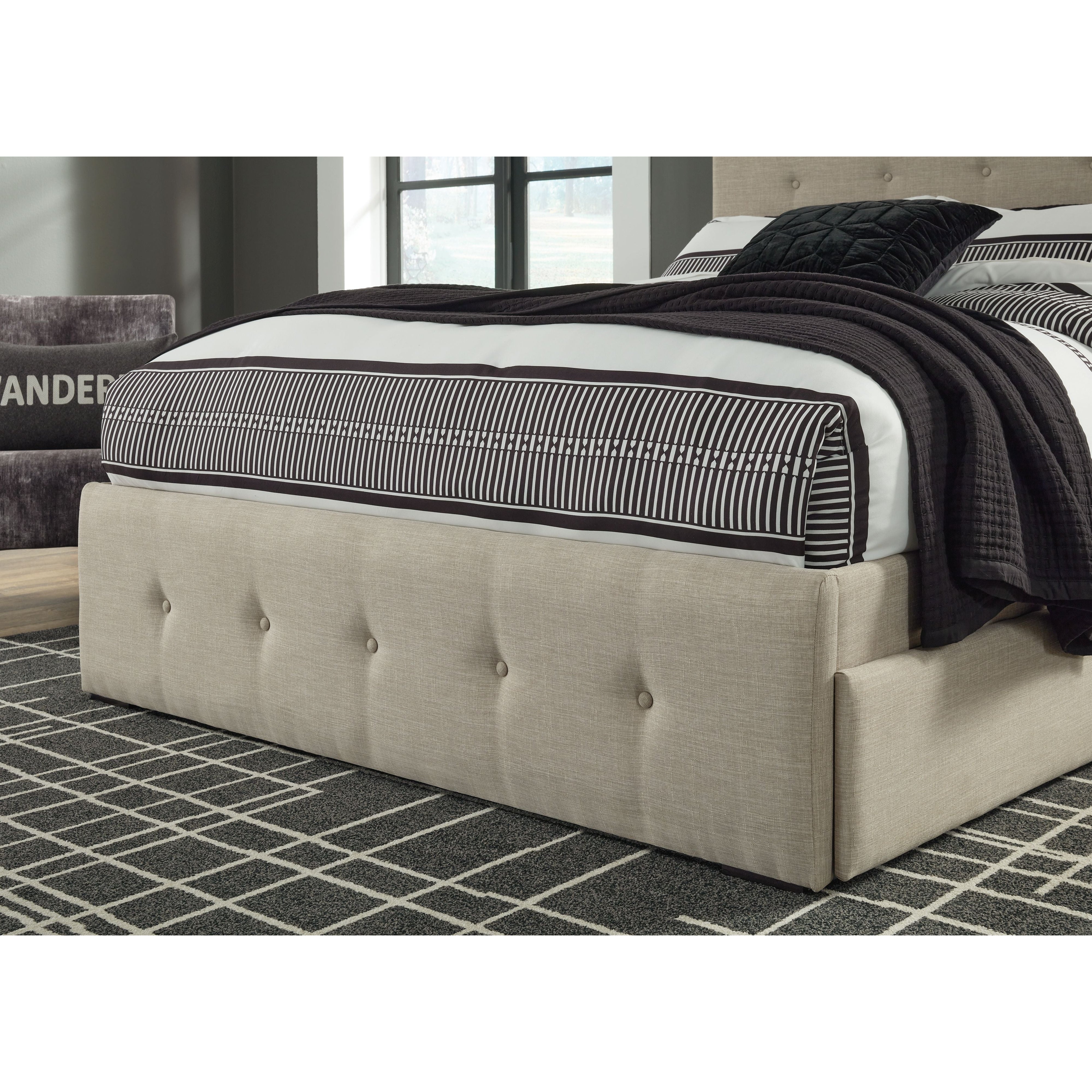 Gladdinson - Gray - Queen Upholstered Bed With 4 Storage Drawers - Image 9