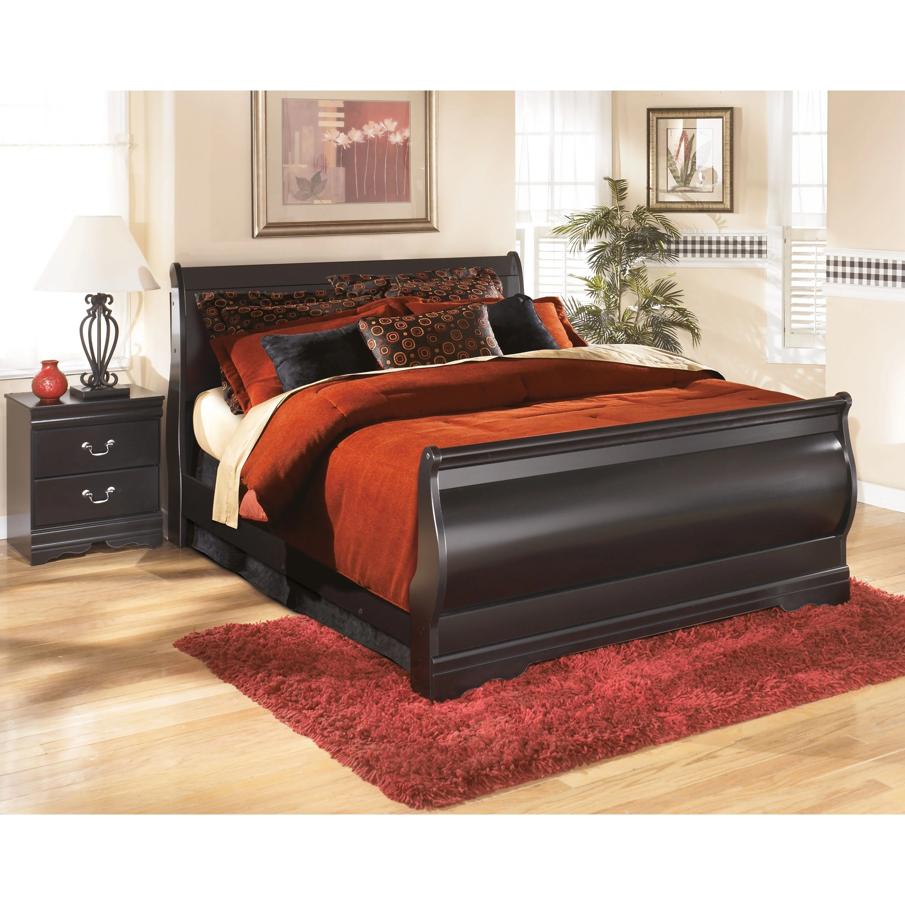 Huey Vineyard - Black - Queen Sleigh Bed