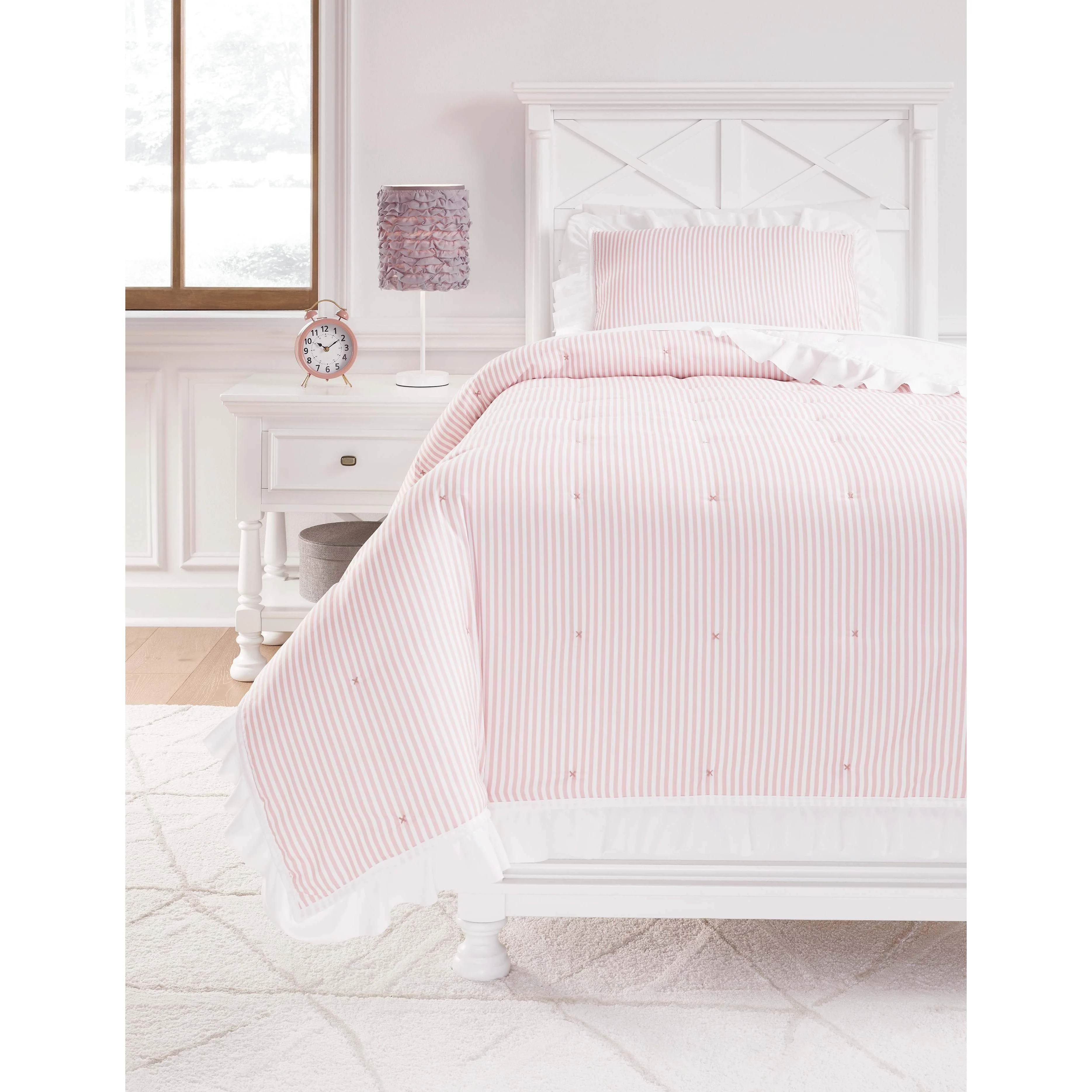 Jenalyn - White/light Pink - Twin Comforter Set - Image 3