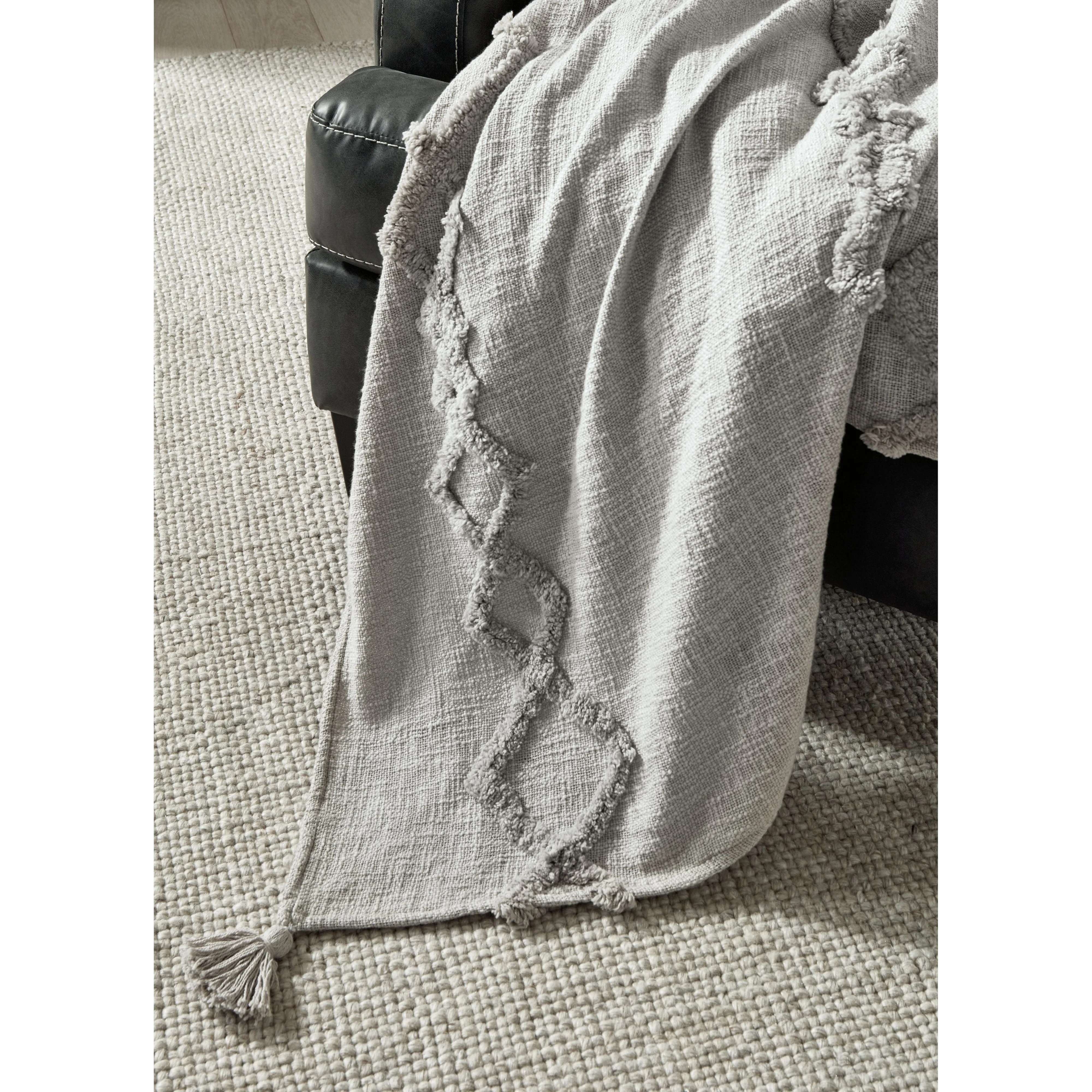 Kassidy - Gray - Throw (3/cs) - Image 7