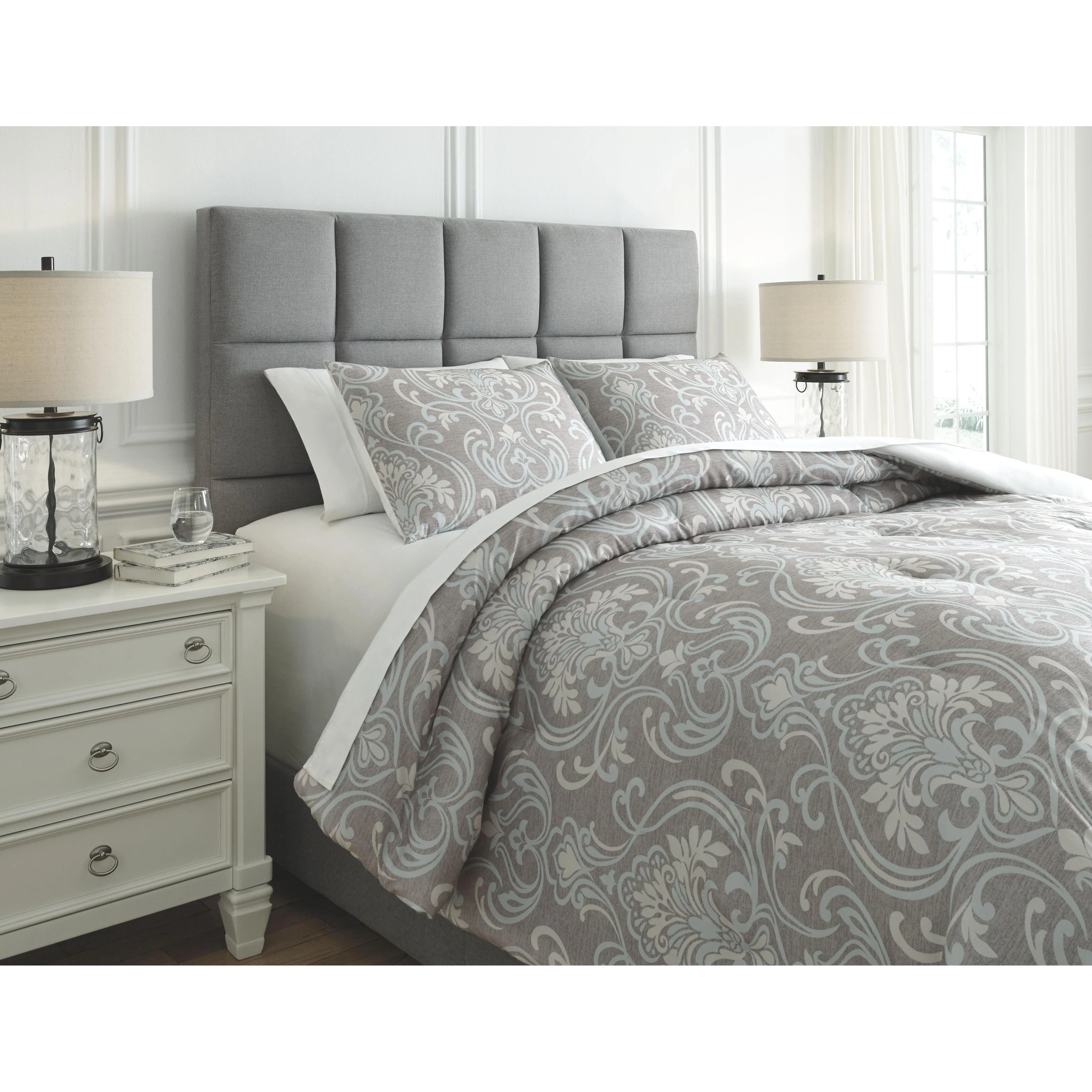 Noel - Gray/tan - Queen Comforter Set - Image 3