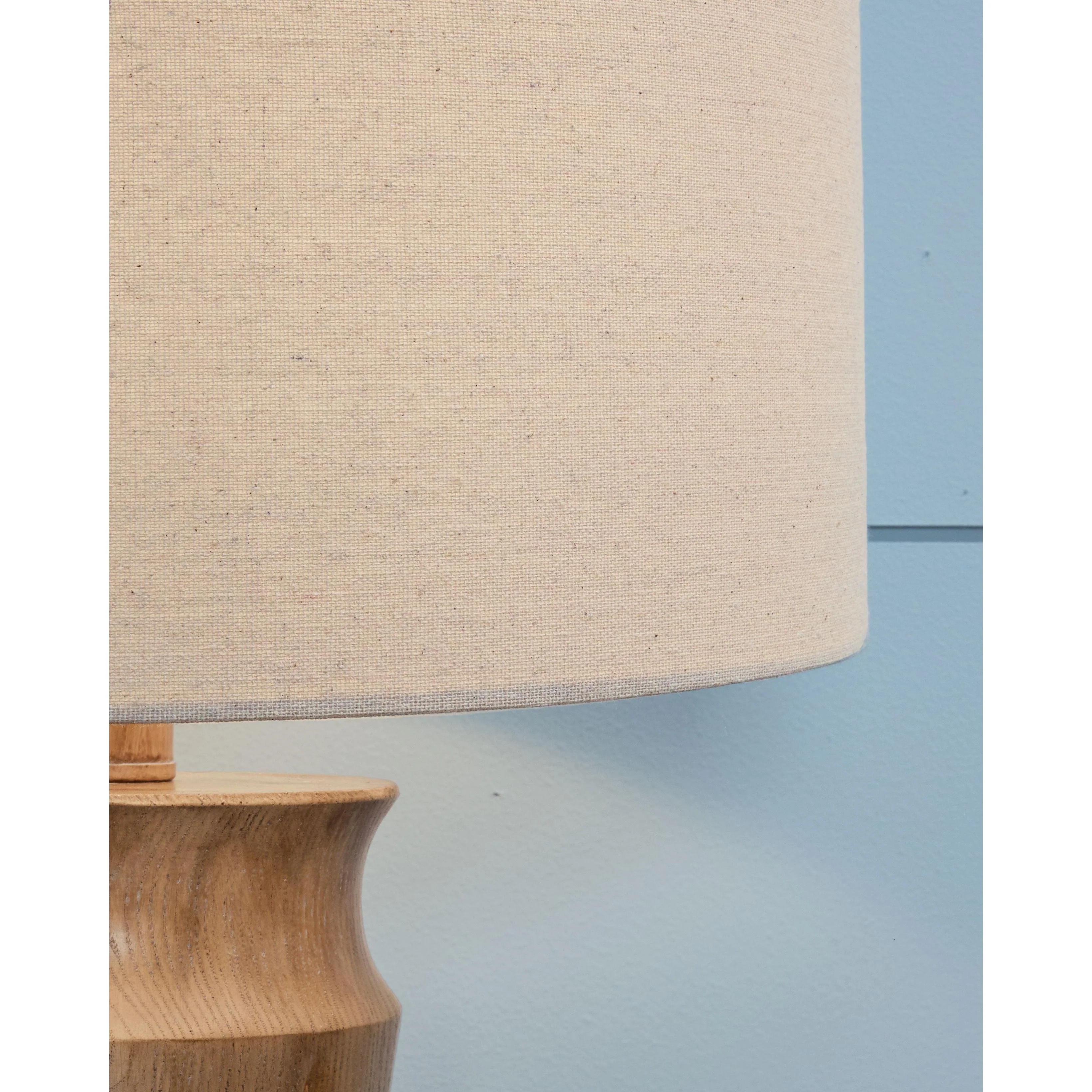 Orensboro - Brown - Poly Table Lamp (2/cn) - Image 3