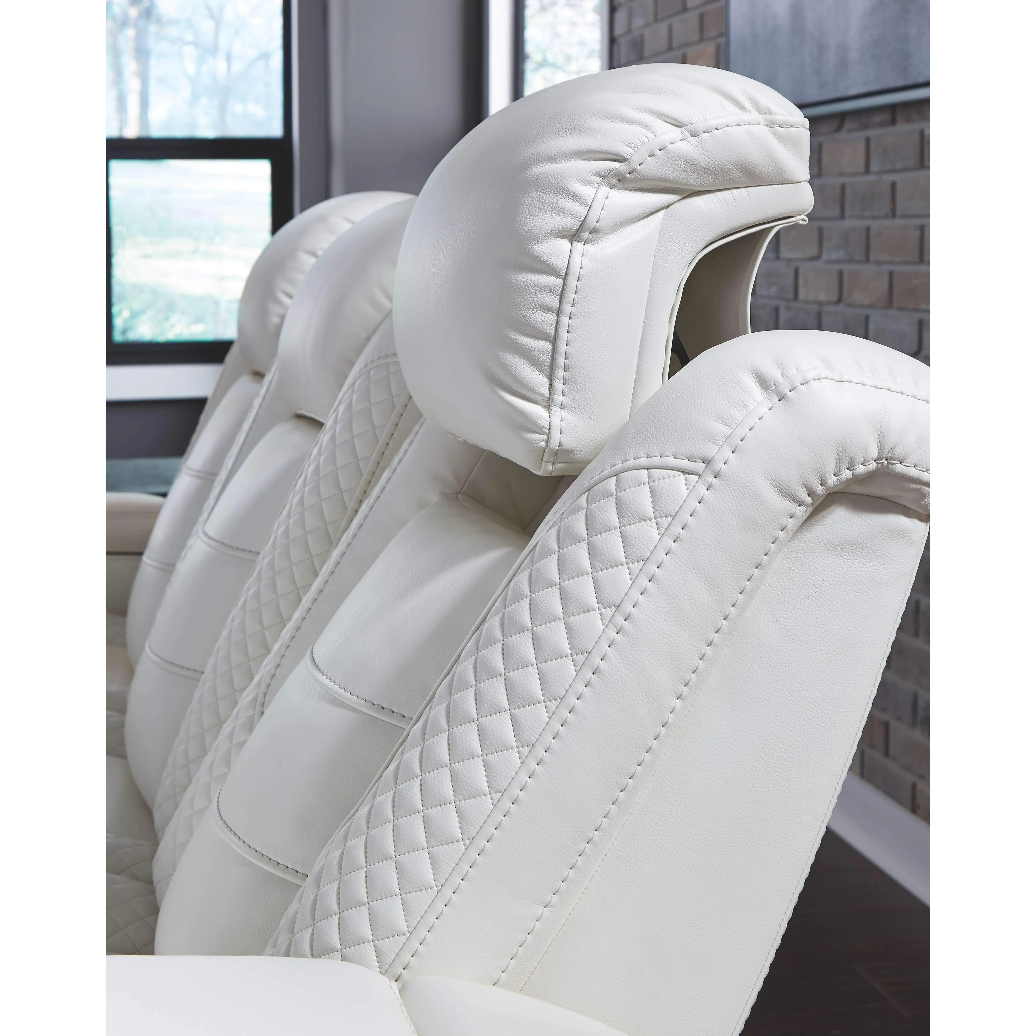 Party - White - Pwr Rec Sofa With Adj Headrest - Image 29