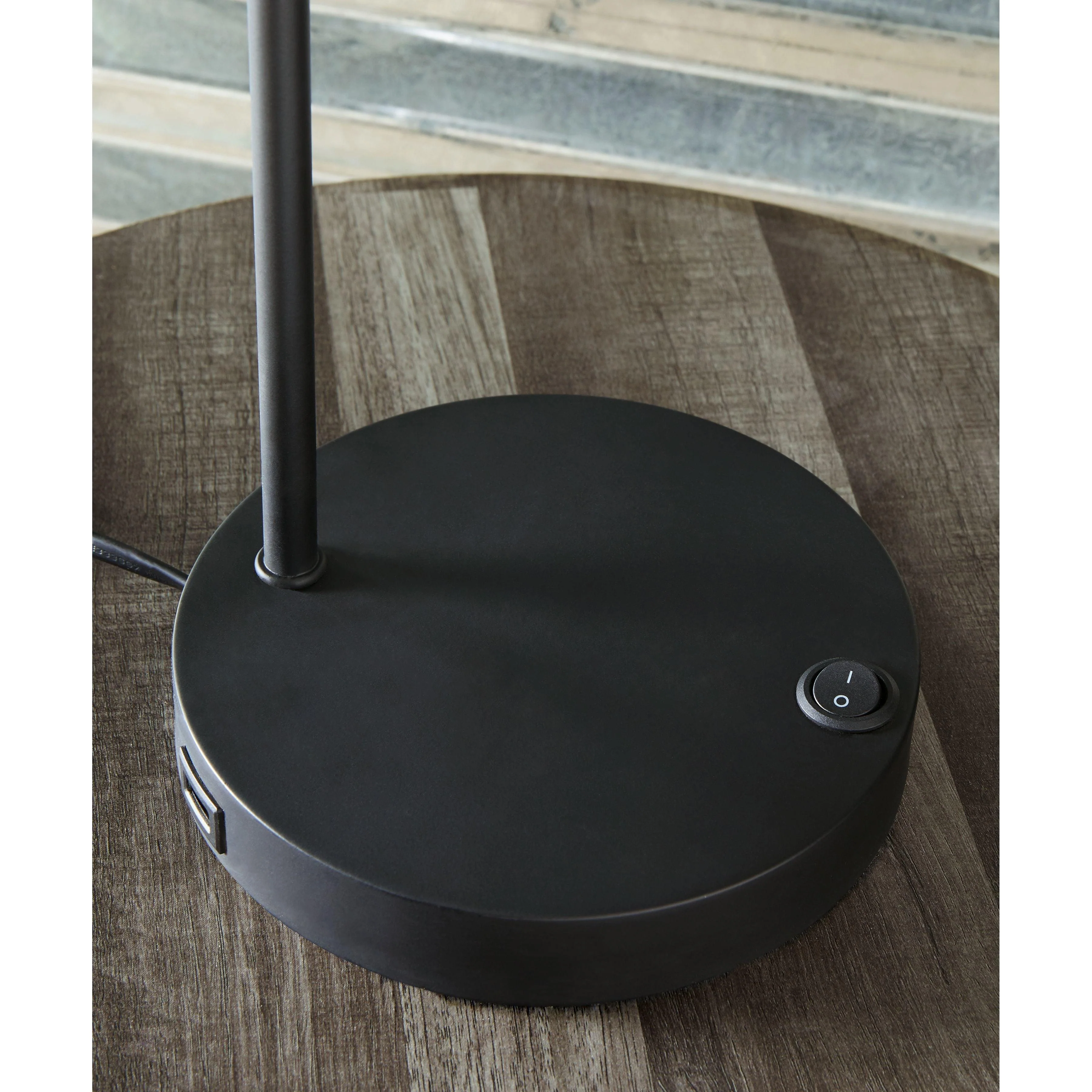 Ridgewick - Black/brown - Metal Desk Lamp (1/cn) - Image 4