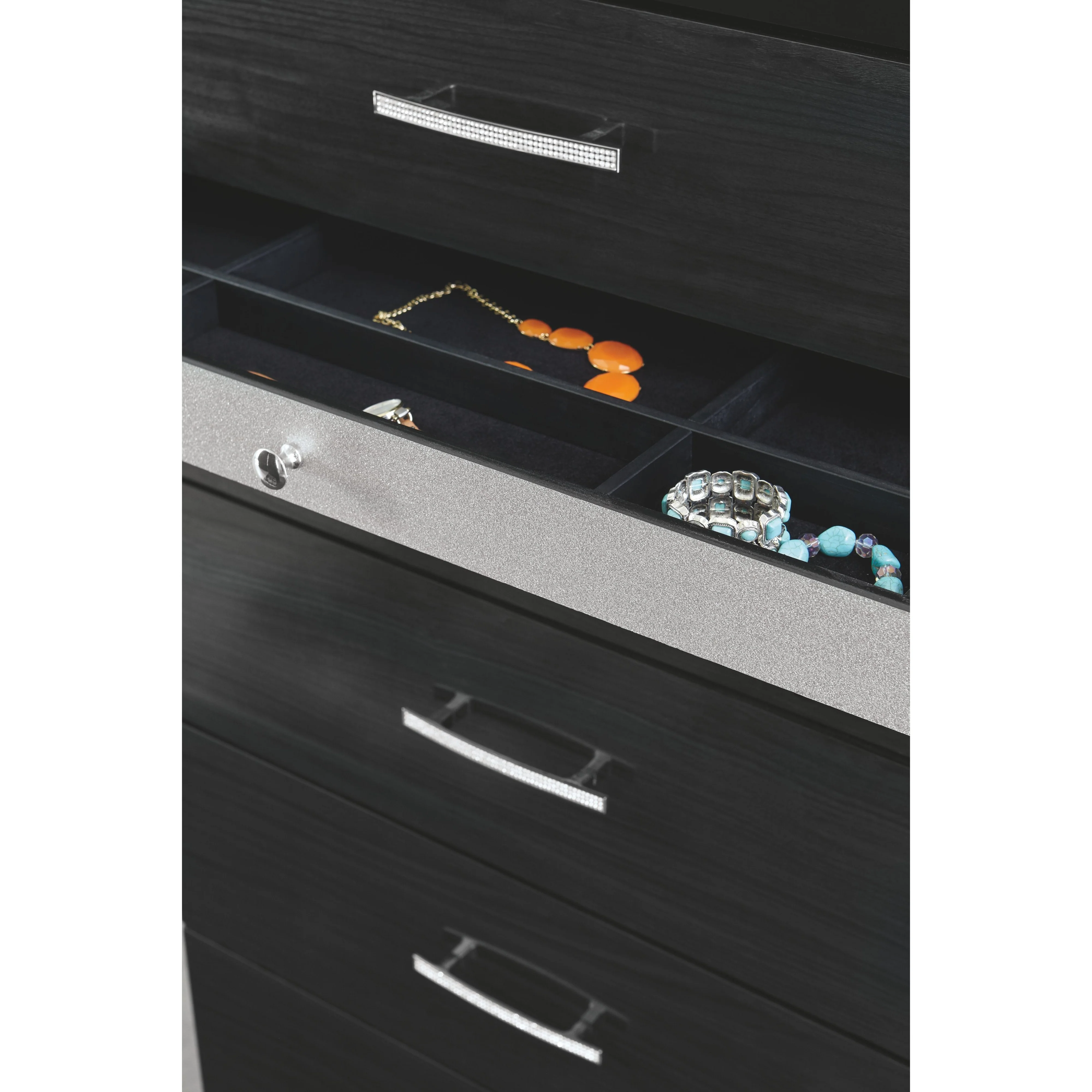 Starberry - Black - Eight Drawer Dresser - Image 5