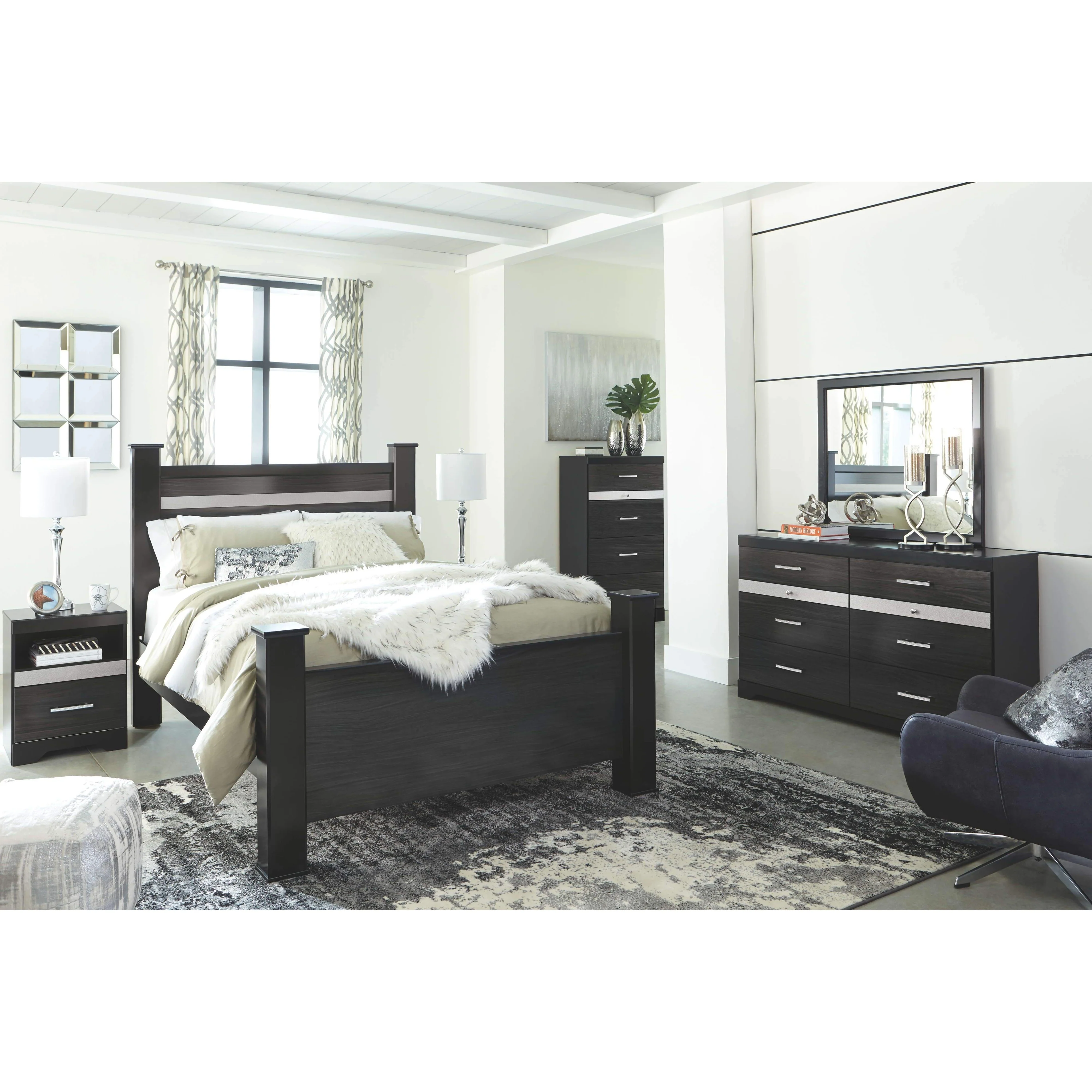 Starberry - Black - Queen Poster Bed - Image 2