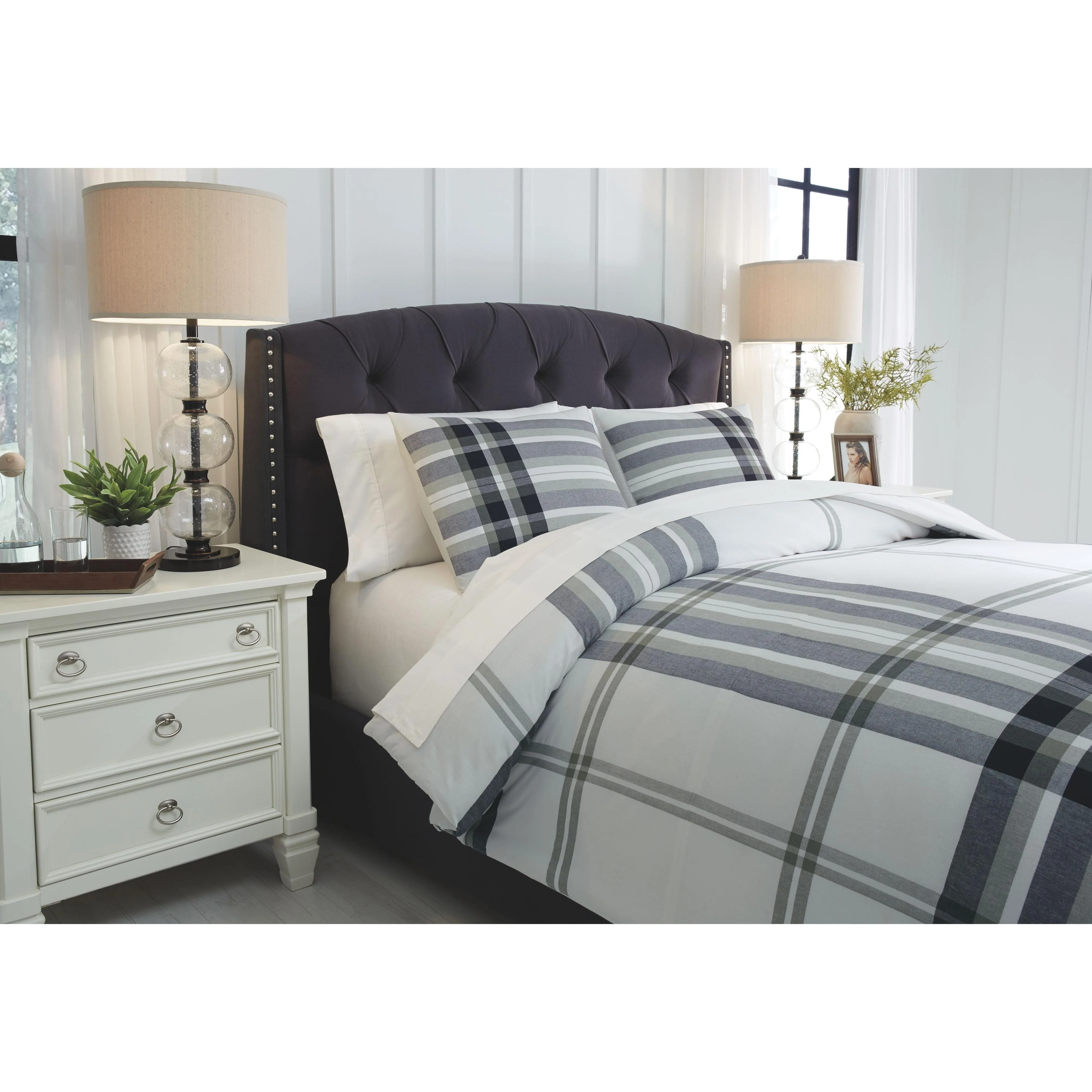 Stayner - Black/gray - Queen Comforter Set - Image 3