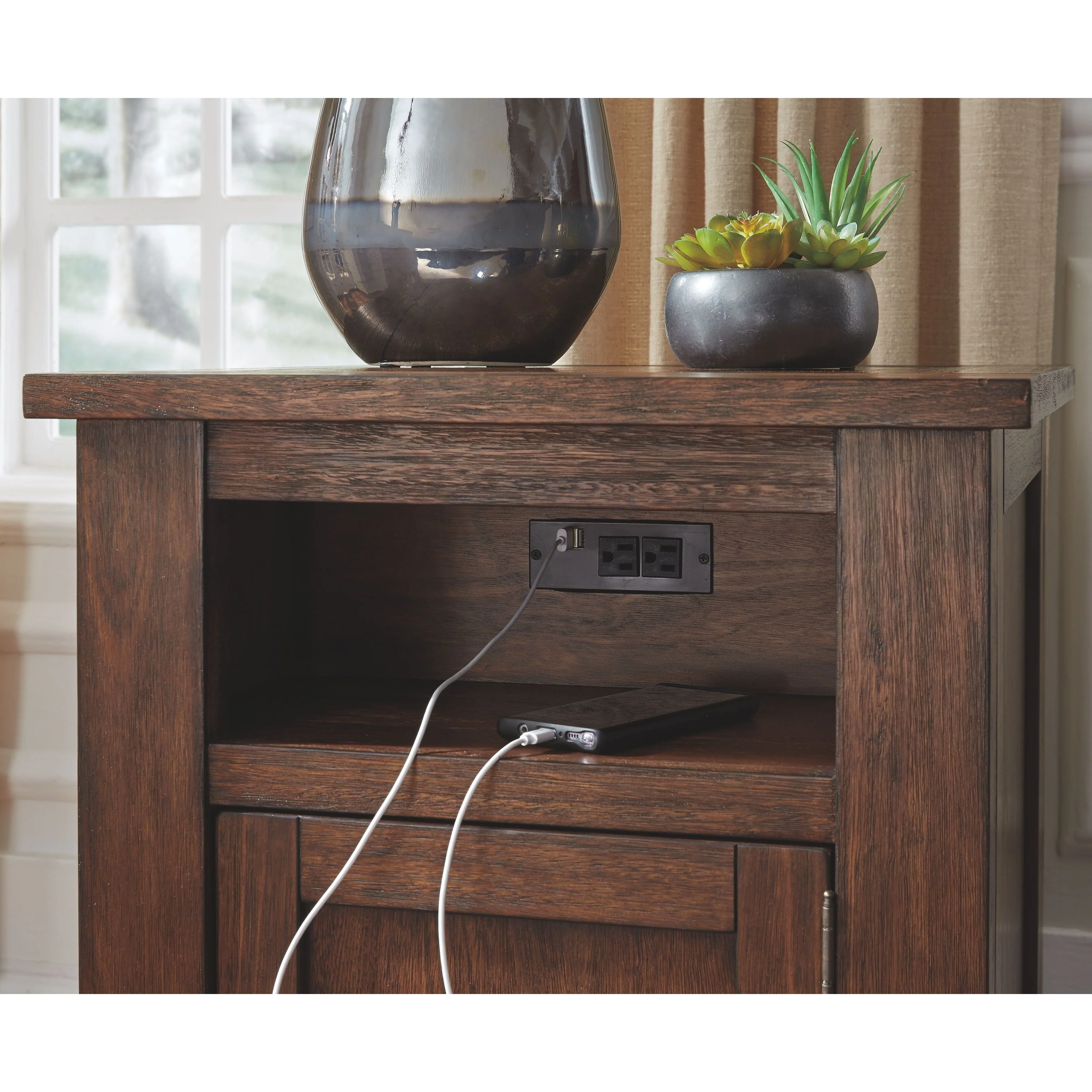 Budmore - Brown - Rectangular End Table - Image 2