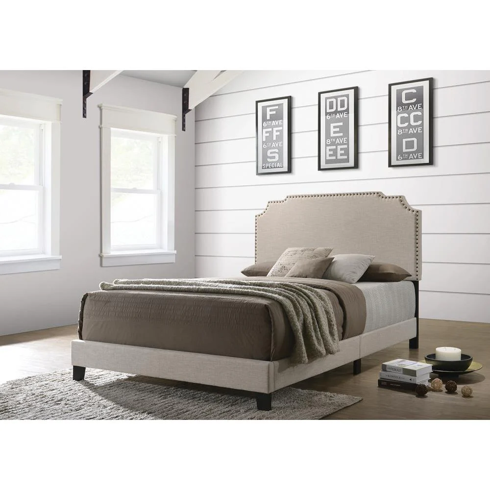 Tamarac - Upholstered Bed - Full Bed - Beige