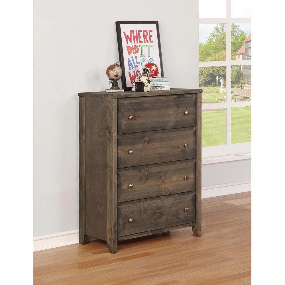 Wrangle Hill - Chest - Brown
