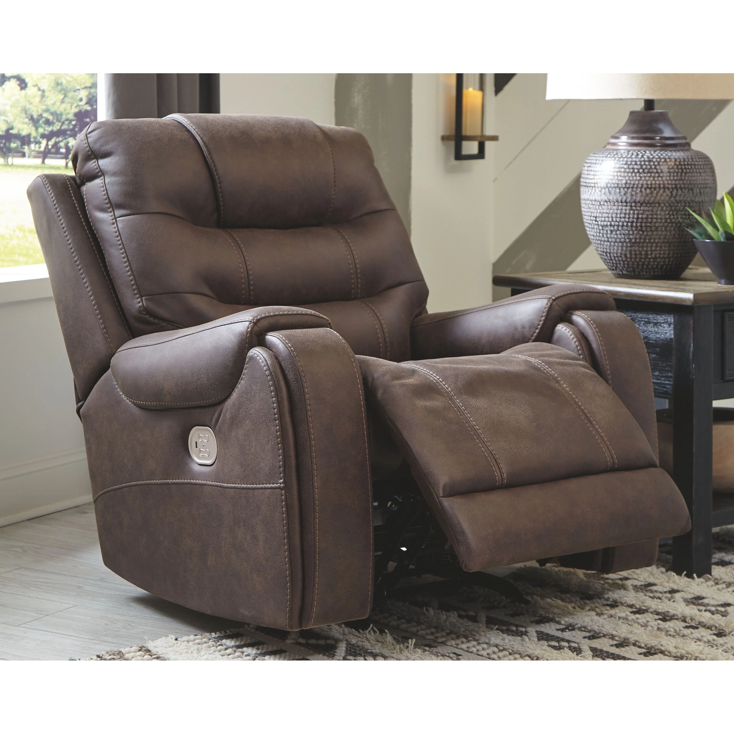 Yacolt - Walnut - Pwr Recliner/adj Headrest - Image 5